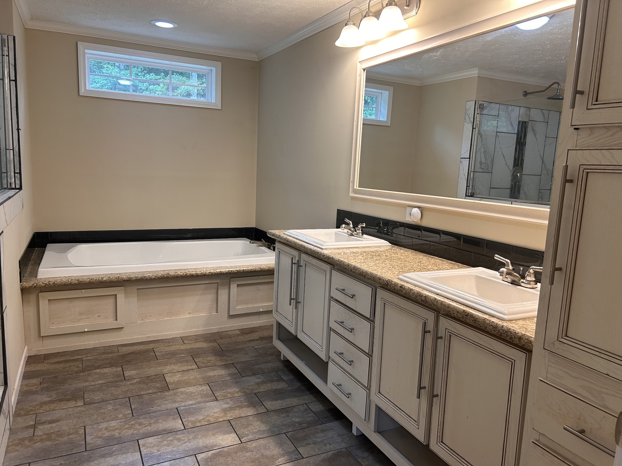 7111 Wink Parker Rd Property Photo 24