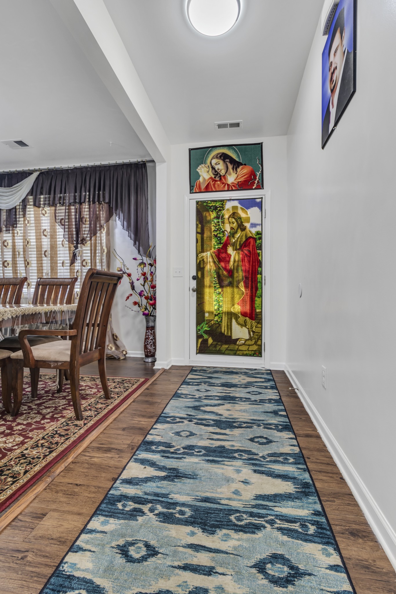 838 Seven Oaks Blvd Property Photo 7