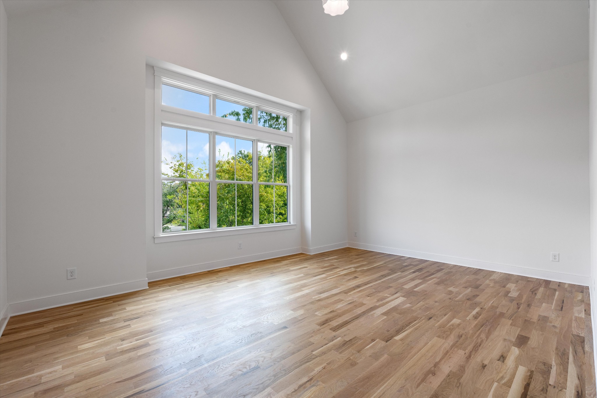 599 American Rd Property Photo 33