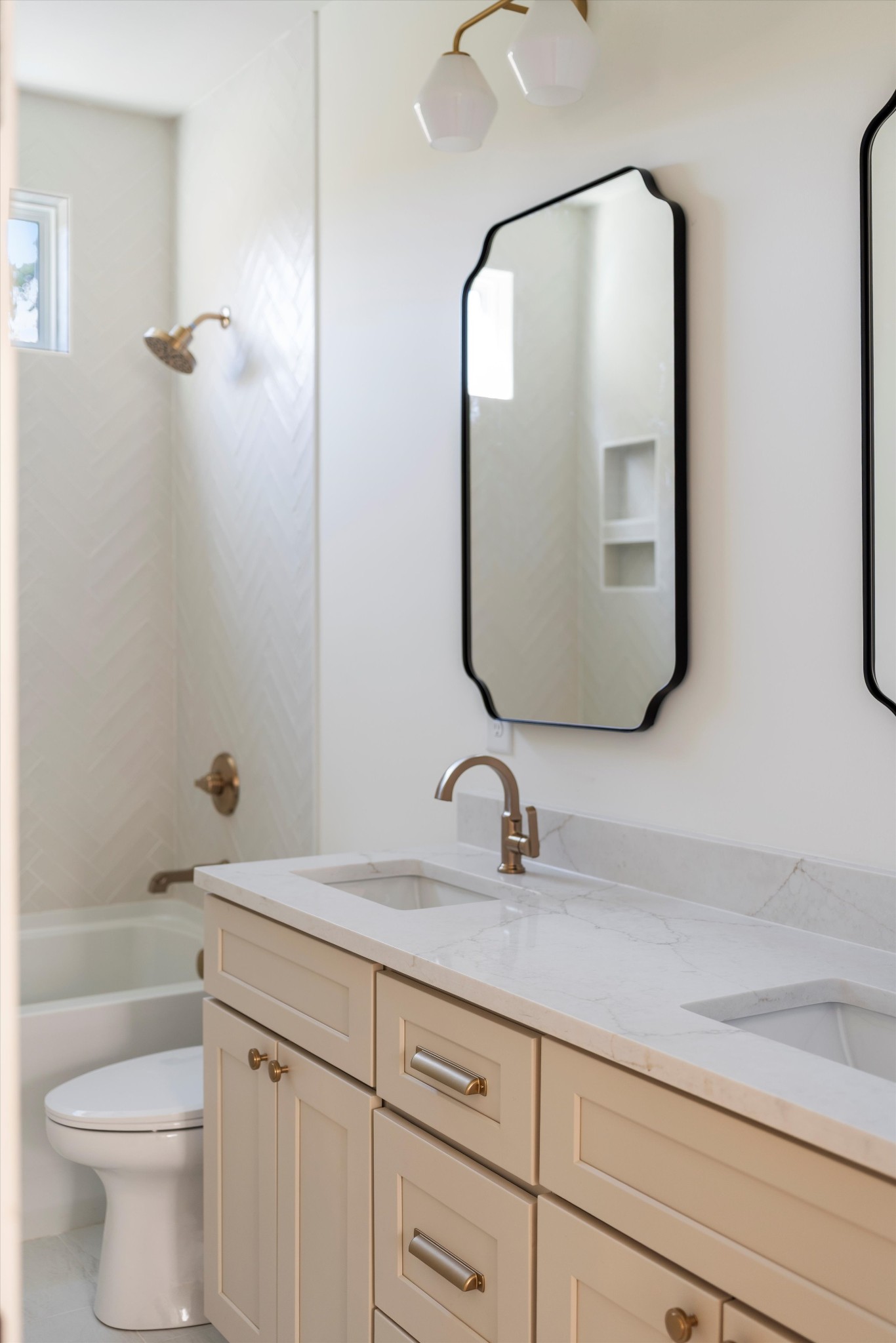 599 American Rd Property Photo 38