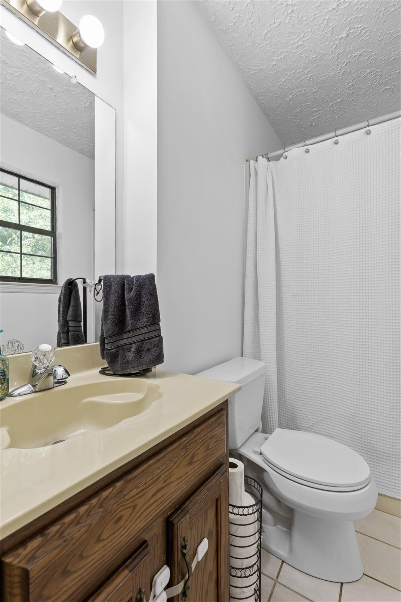 707709 Haven Hill Drive Property Photo 8