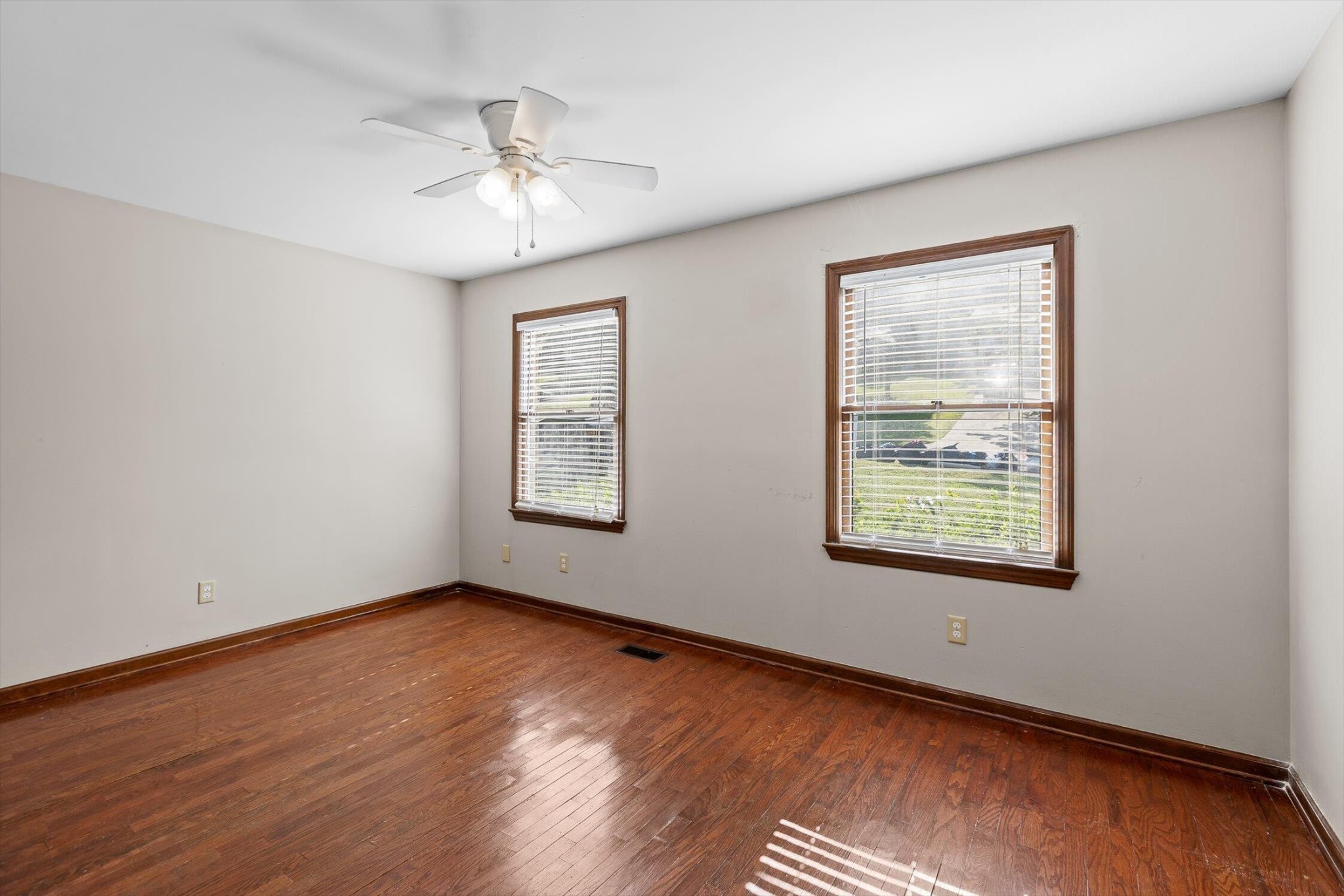 707709 Haven Hill Drive Property Photo 29