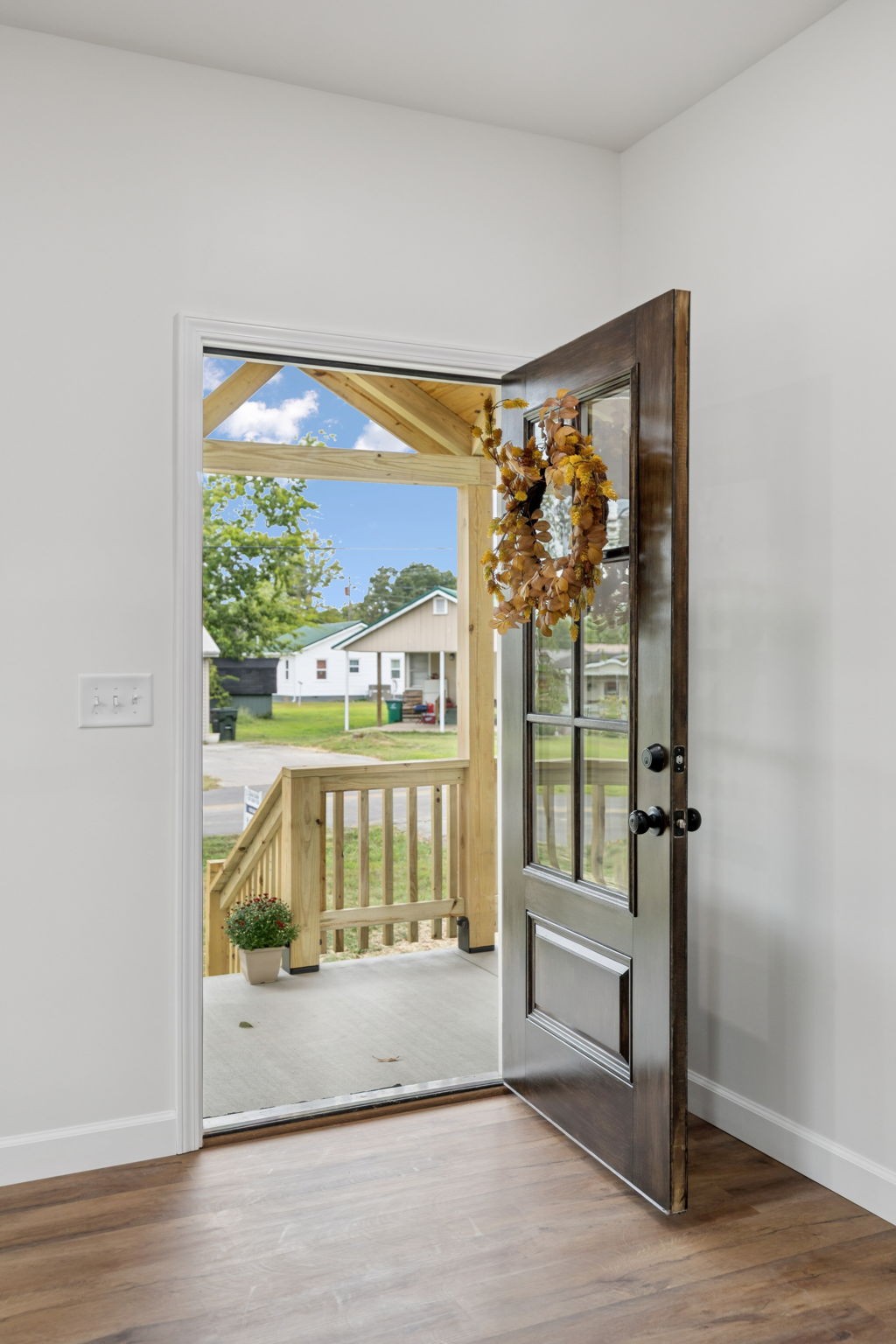 404 W 4th Ave Property Photo 14