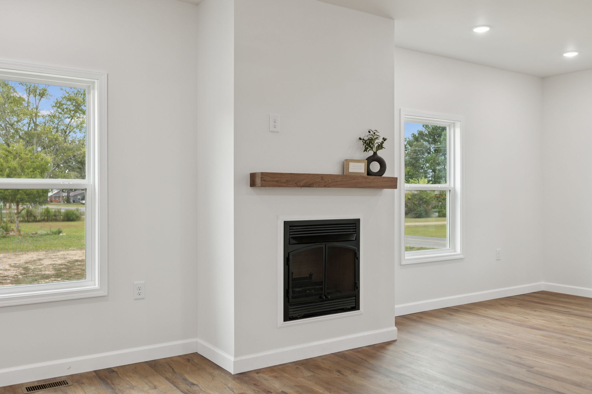 404 W 4th Ave Property Photo 27