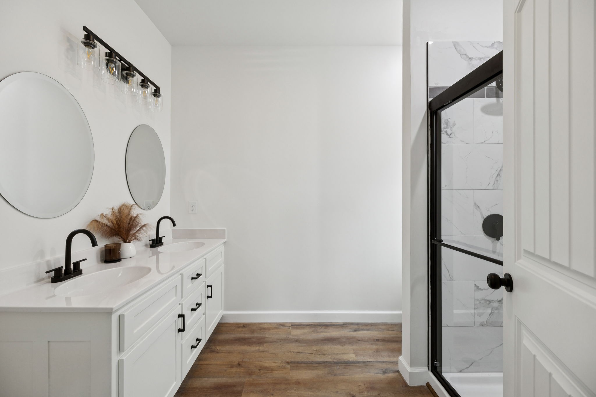 404 W 4th Ave Property Photo 42