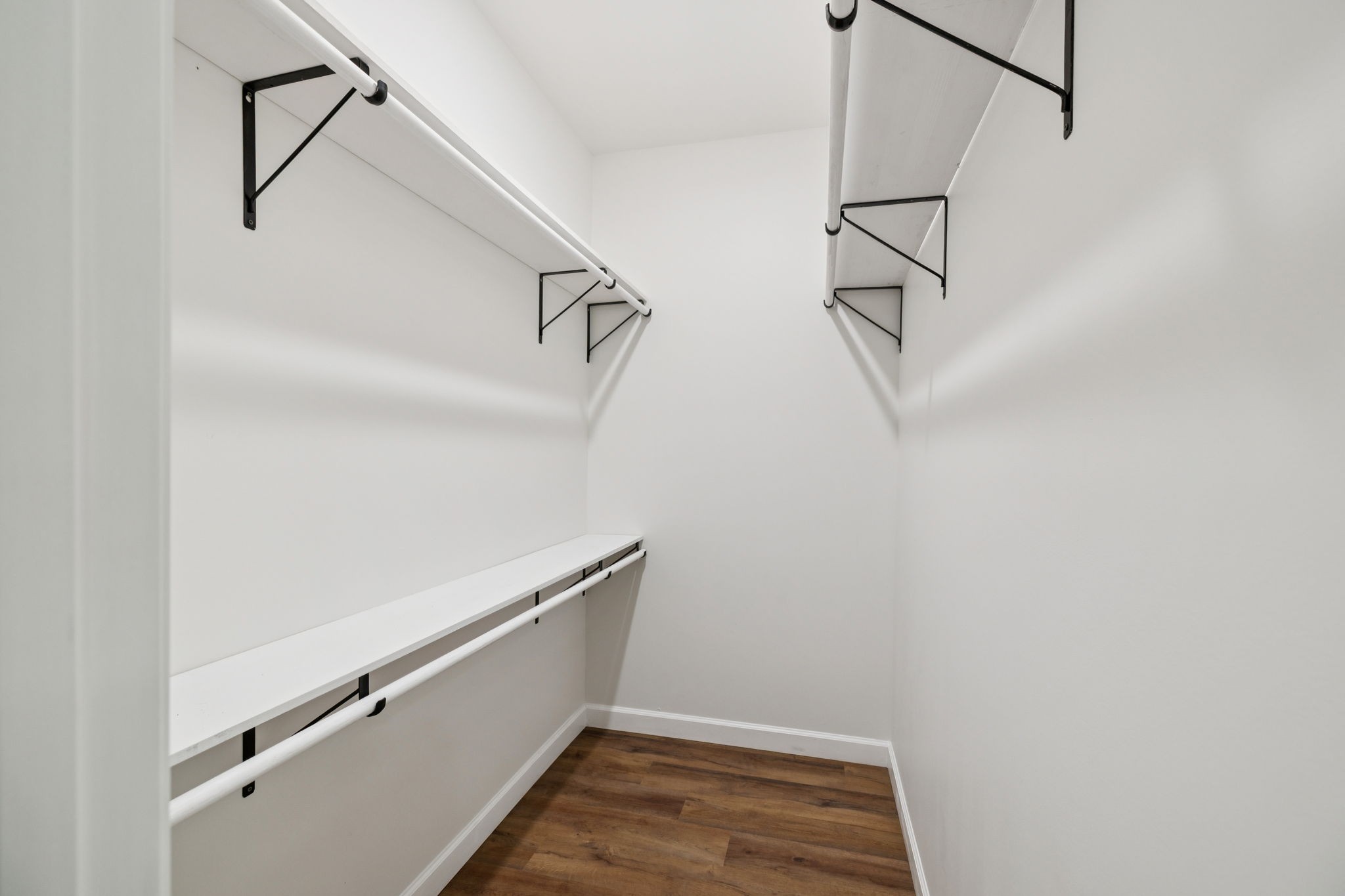 404 W 4th Ave Property Photo 45