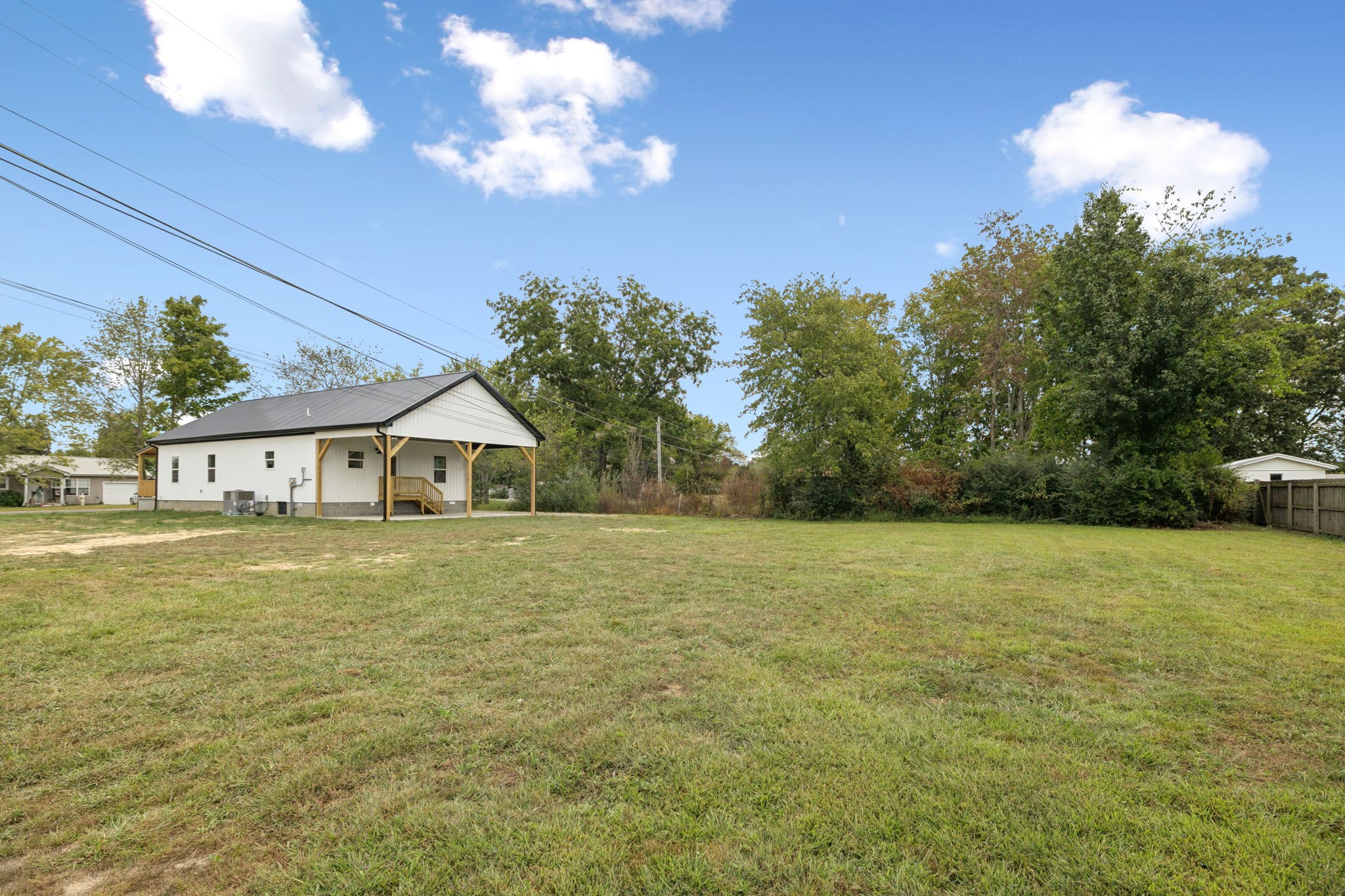 404 W 4th Ave Property Photo 56