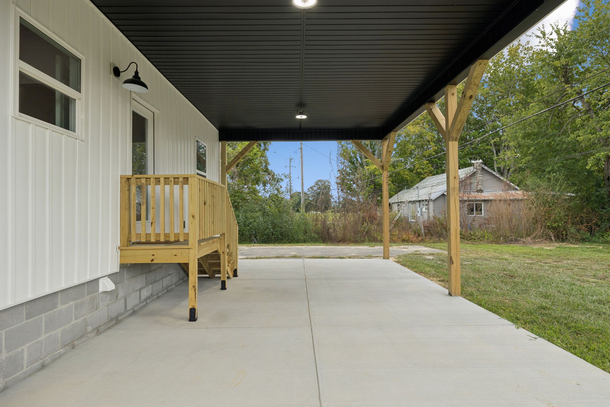 404 W 4th Ave Property Photo 63