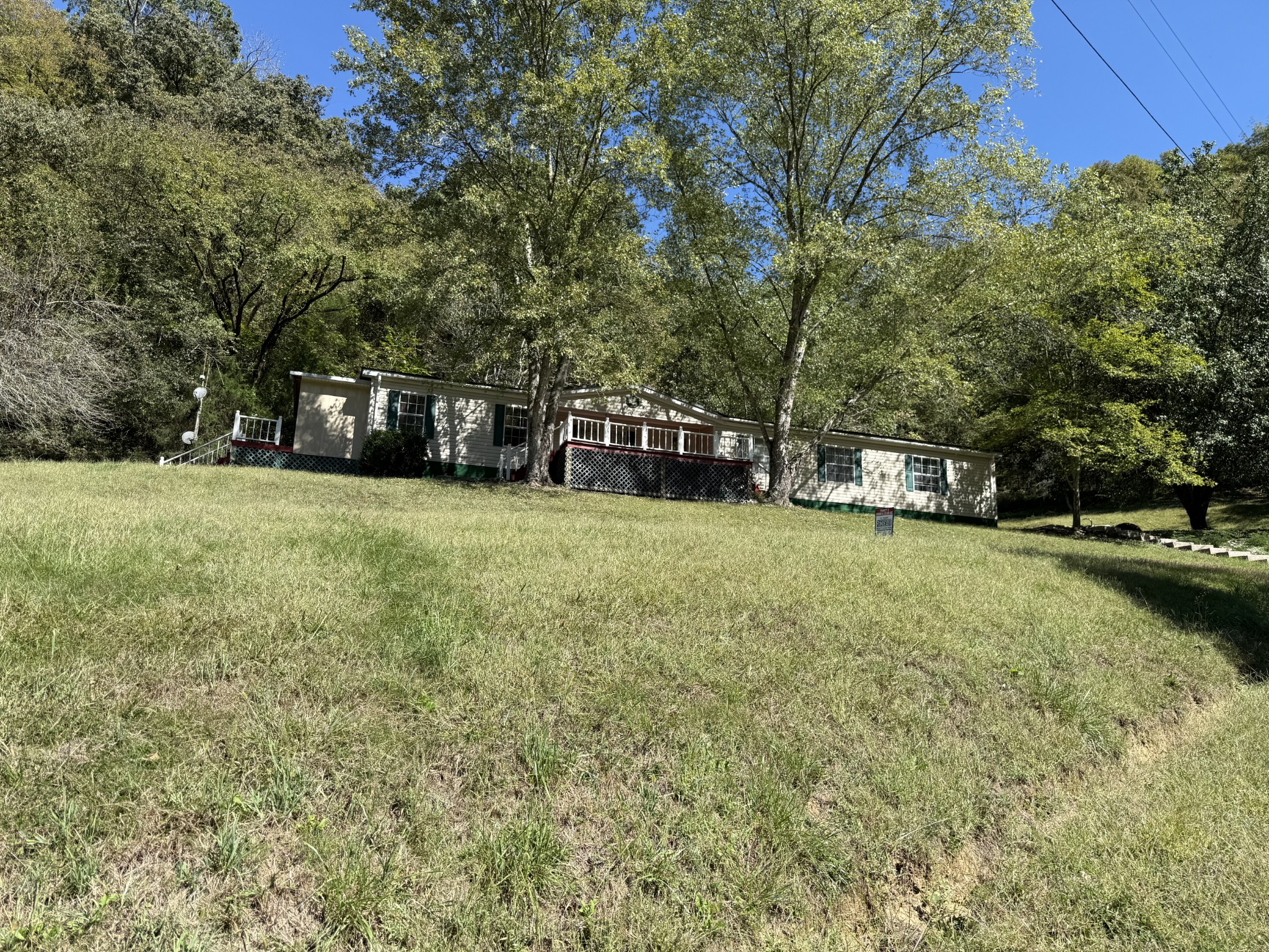 33 Nascar Ln Property Photo 1