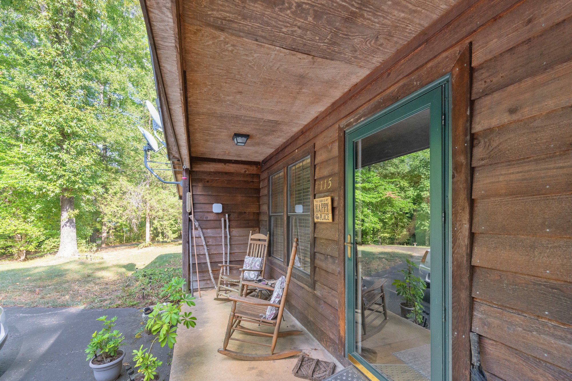 115 Chalet Ln Property Photo 29