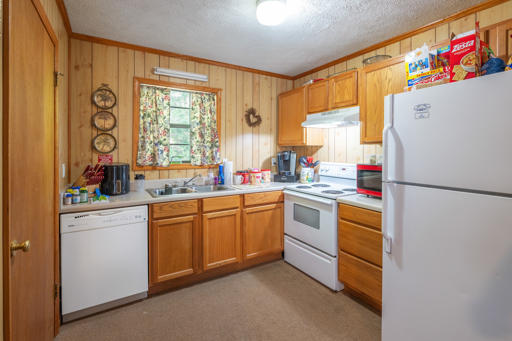 115 Chalet Ln Property Photo 57