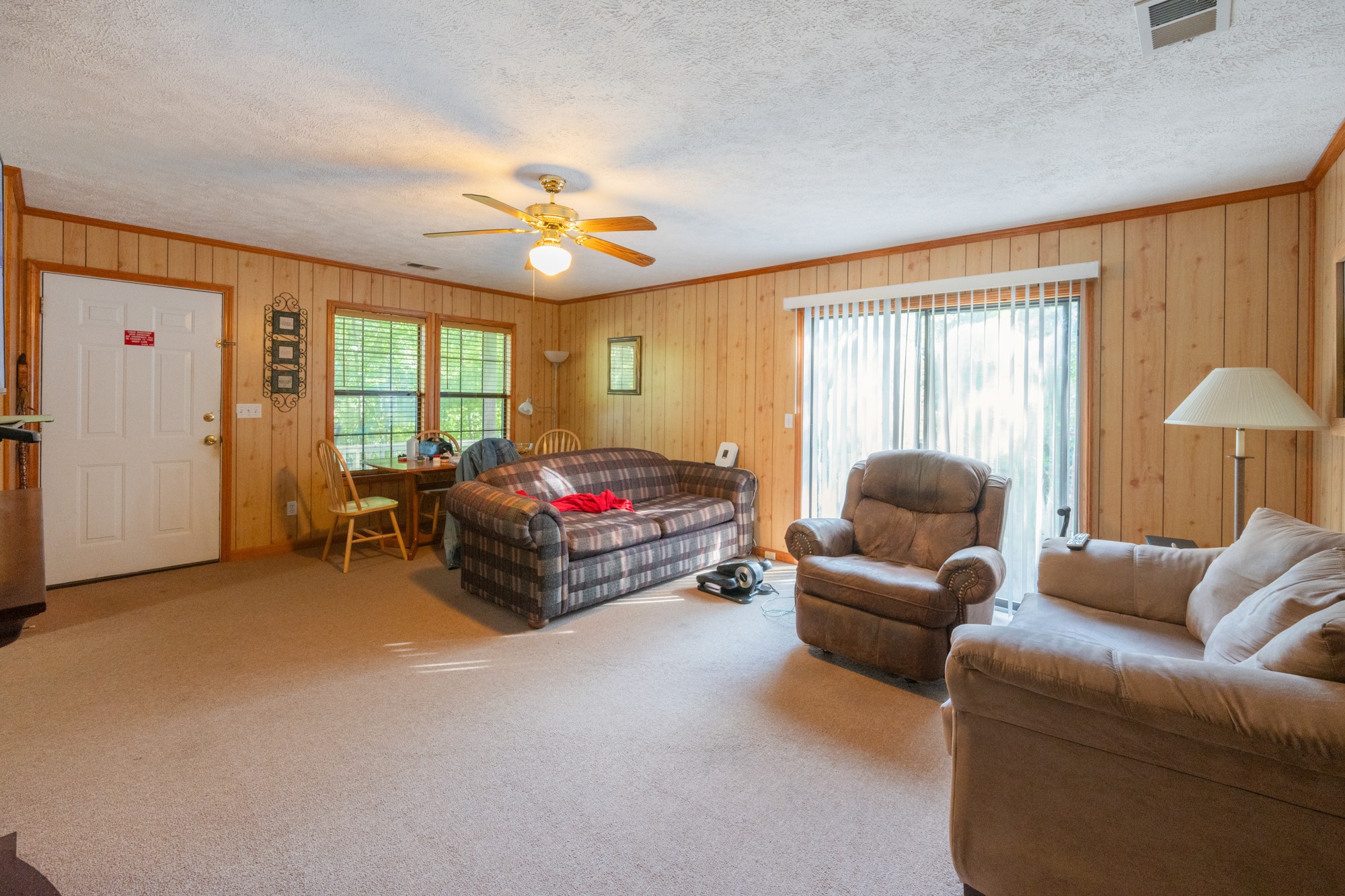 115 Chalet Ln Property Photo 60