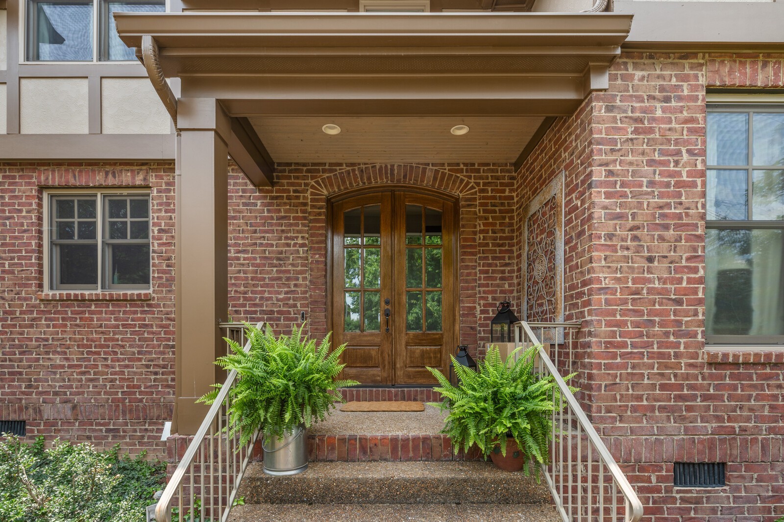 4189 Belmont Park Ter Property Photo 5