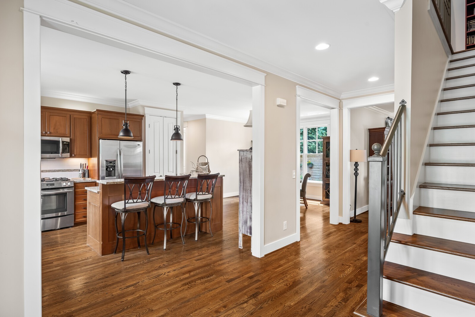 4189 Belmont Park Ter Property Photo 8