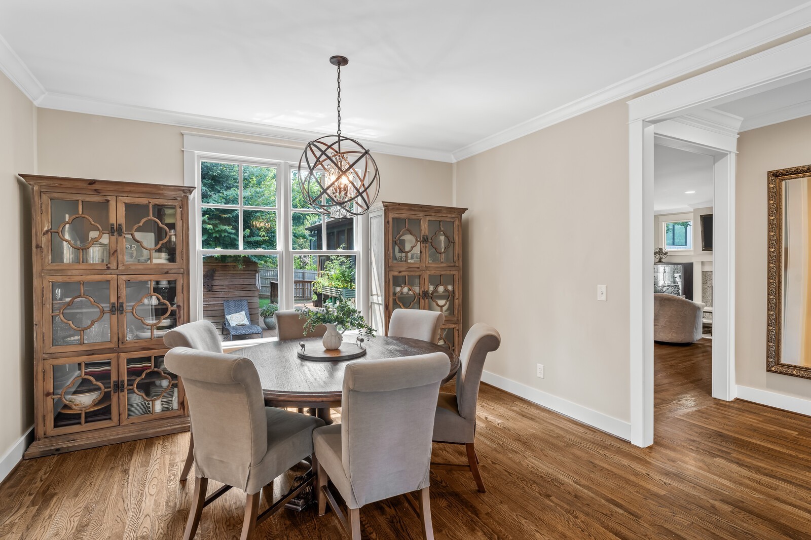 4189 Belmont Park Ter Property Photo 14