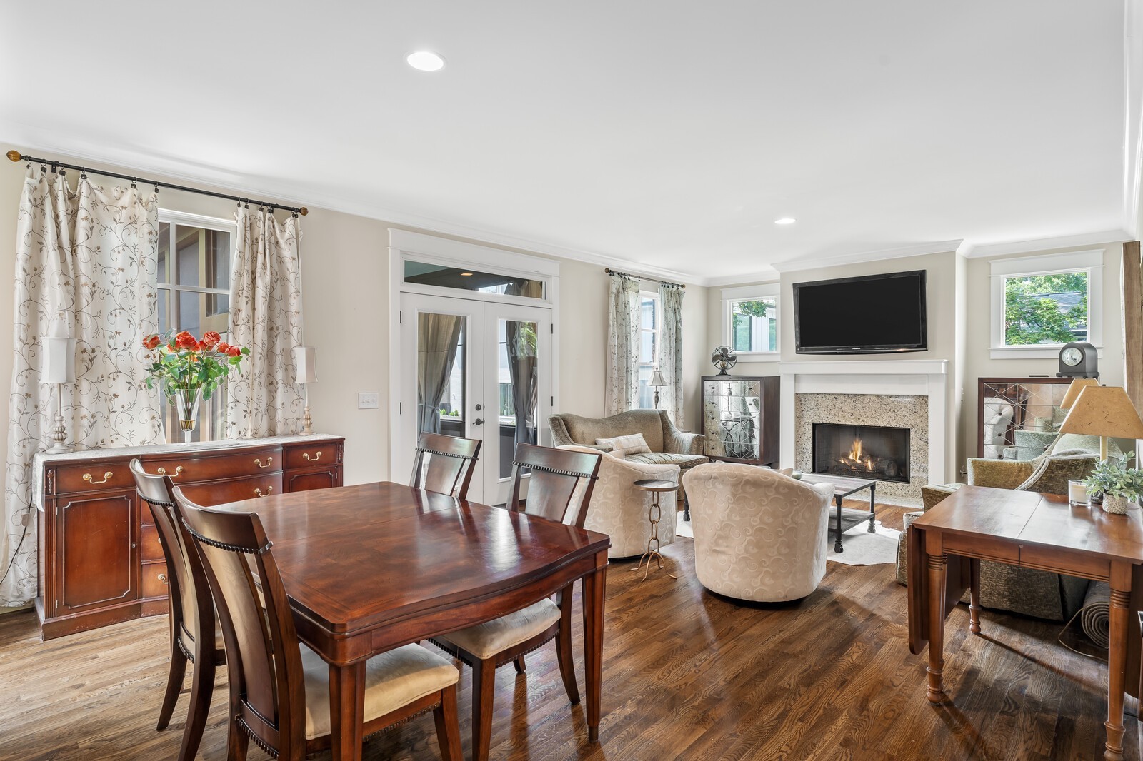 4189 Belmont Park Ter Property Photo 15