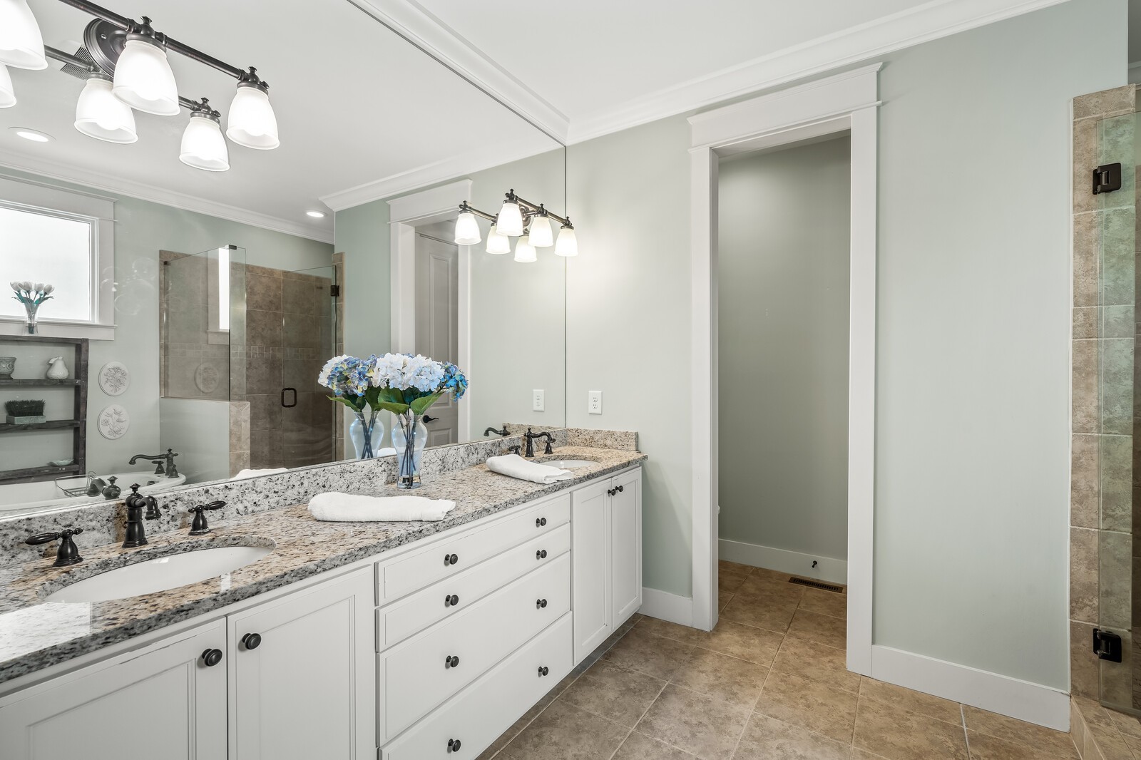 4189 Belmont Park Ter Property Photo 20