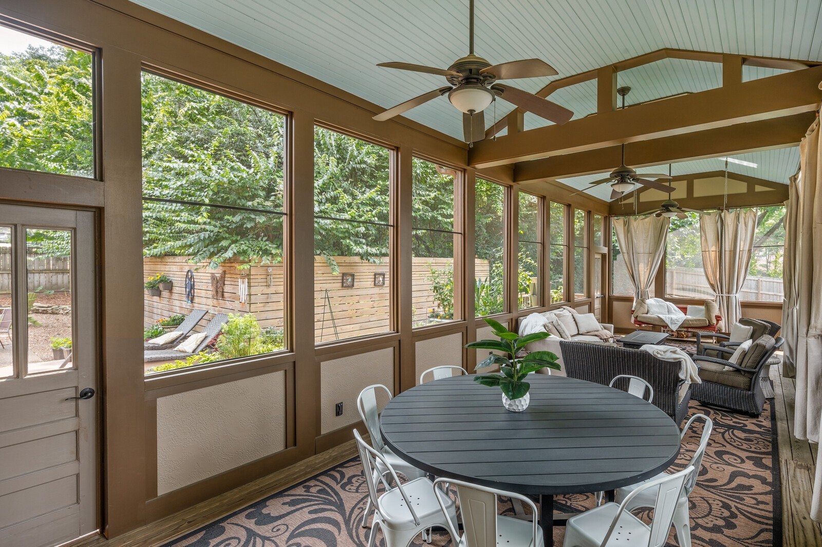 4189 Belmont Park Ter Property Photo 38