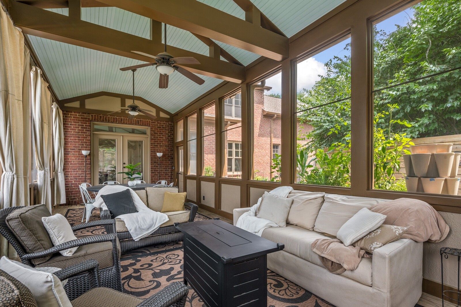 4189 Belmont Park Ter Property Photo 40