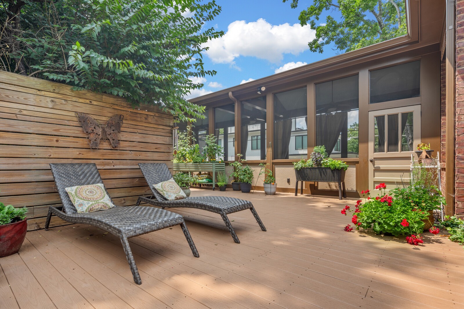 4189 Belmont Park Ter Property Photo 41