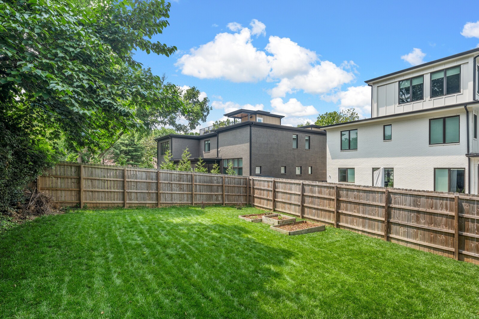 4189 Belmont Park Ter Property Photo 46