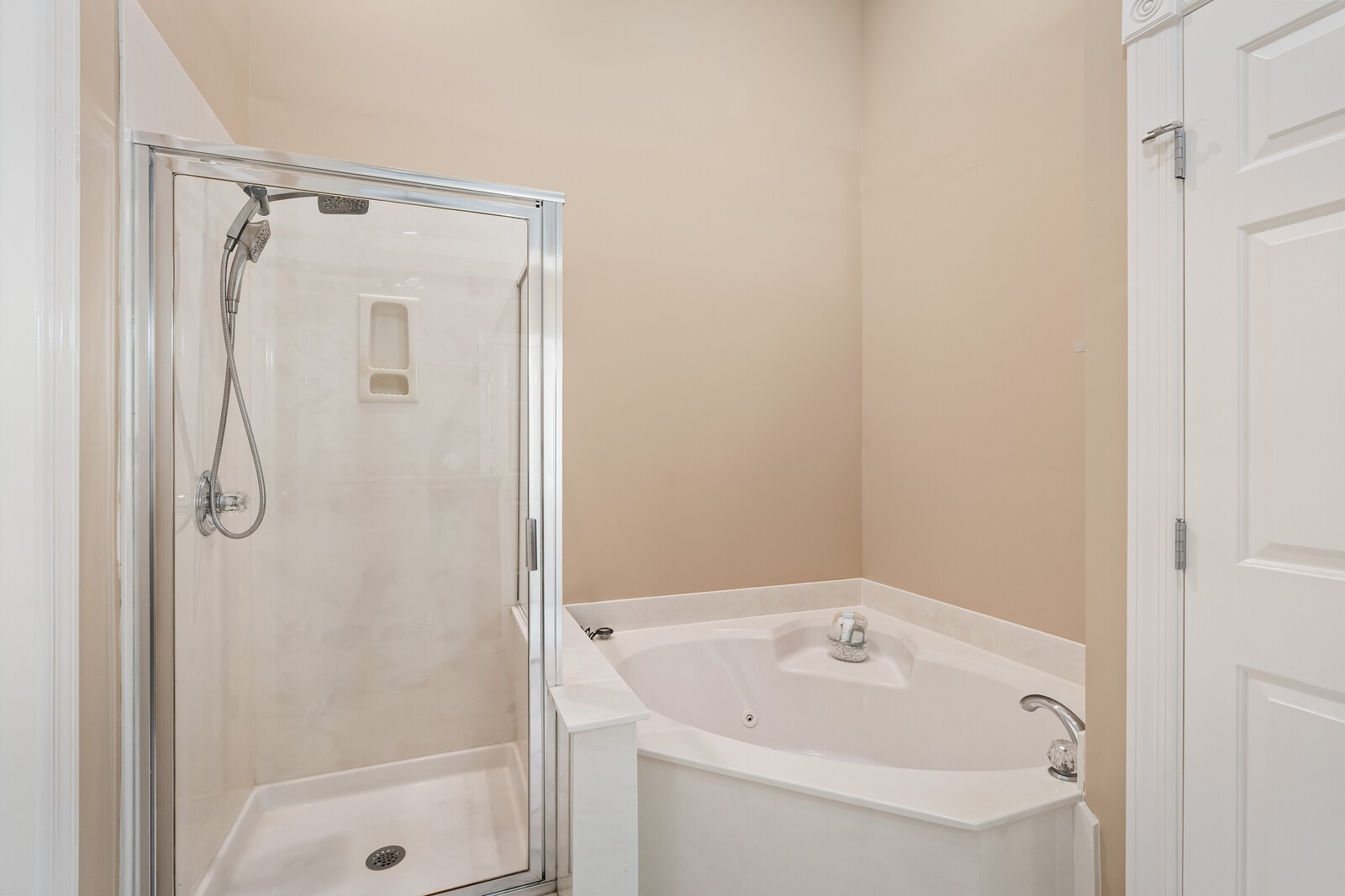 320 Riverstone Blvd Property Photo 17