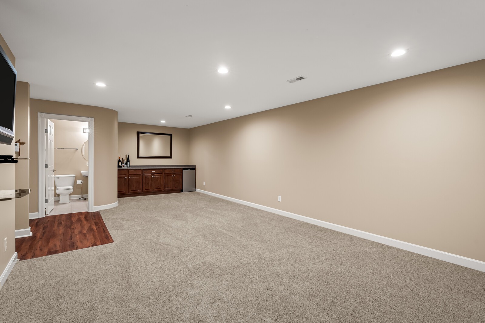 320 Riverstone Blvd Property Photo 25