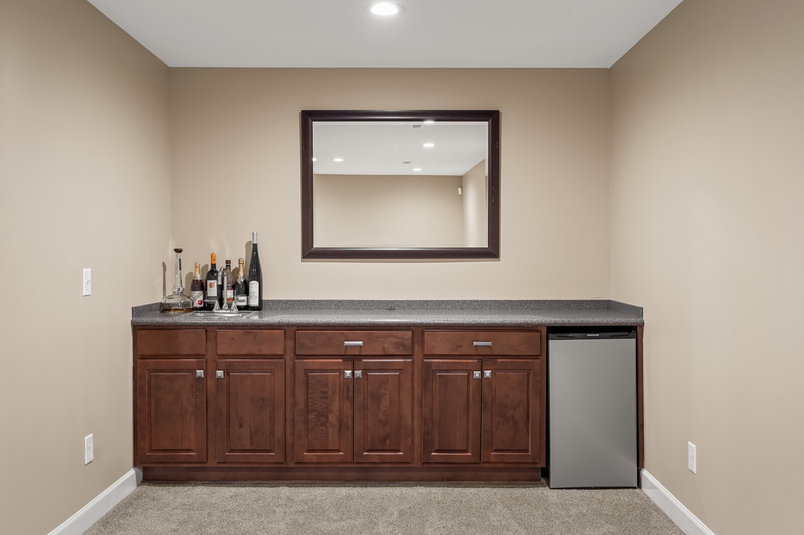 320 Riverstone Blvd Property Photo 27