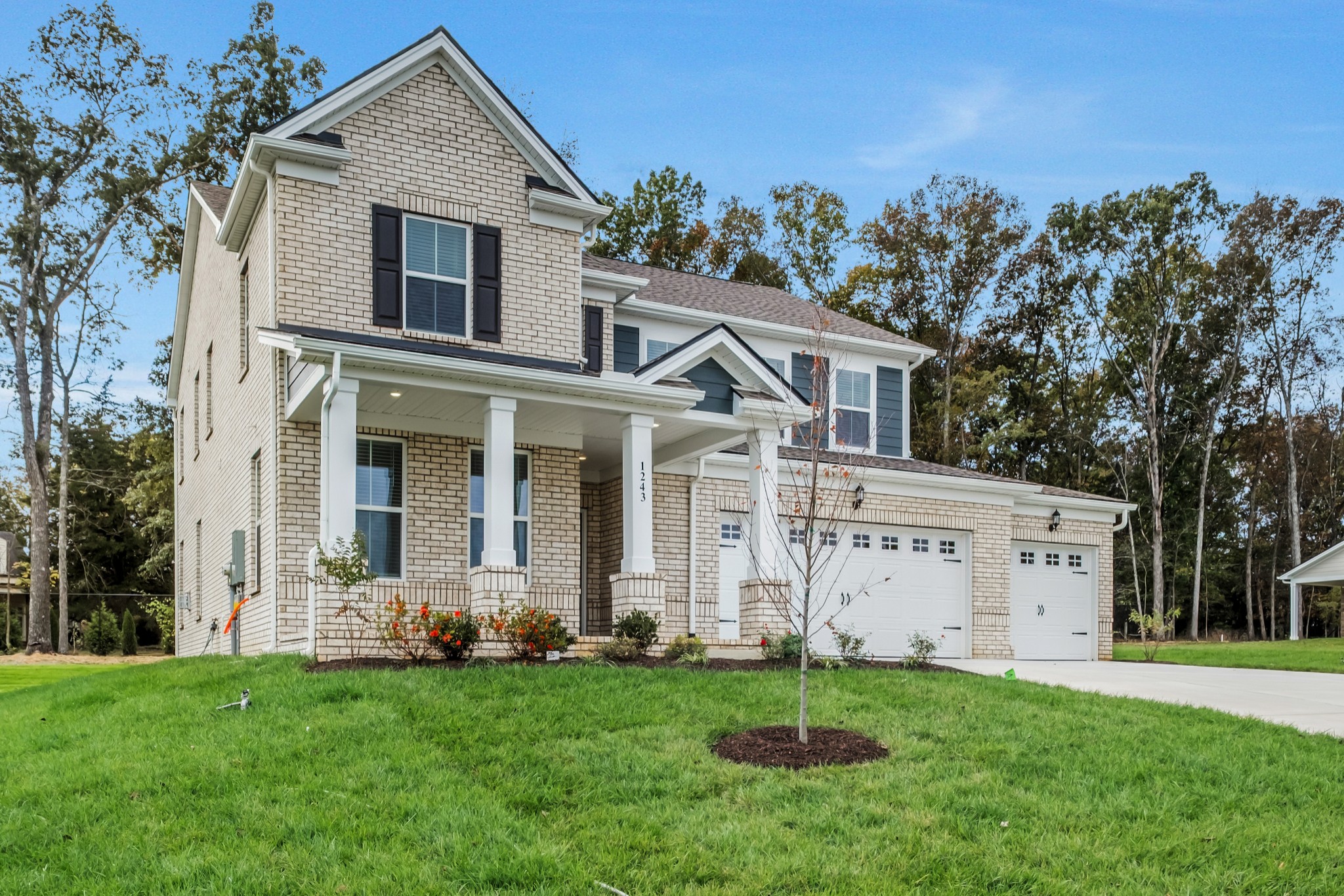 1243 Tucker Drive Property Photo 2