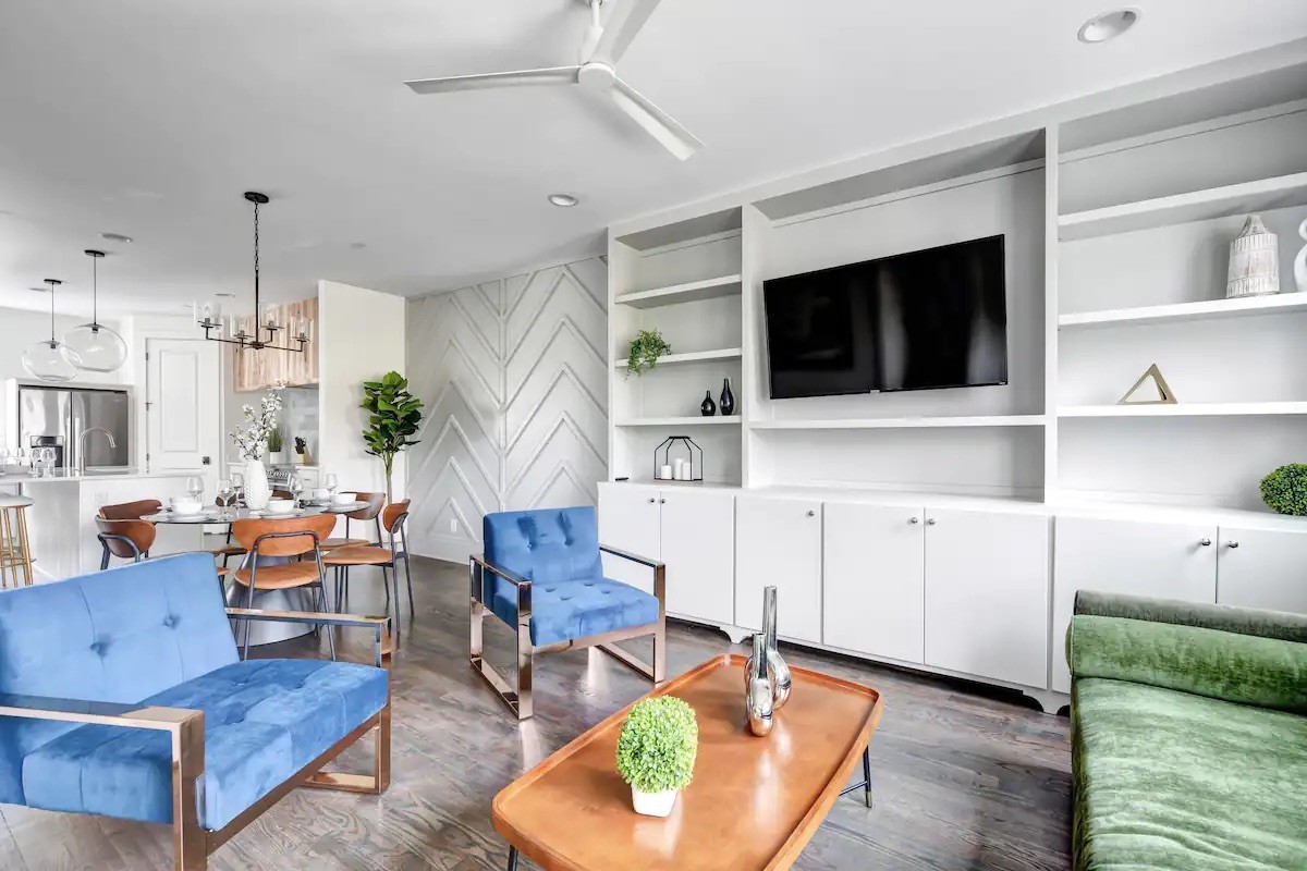 1033 Wedgewood Ave Property Photo 4