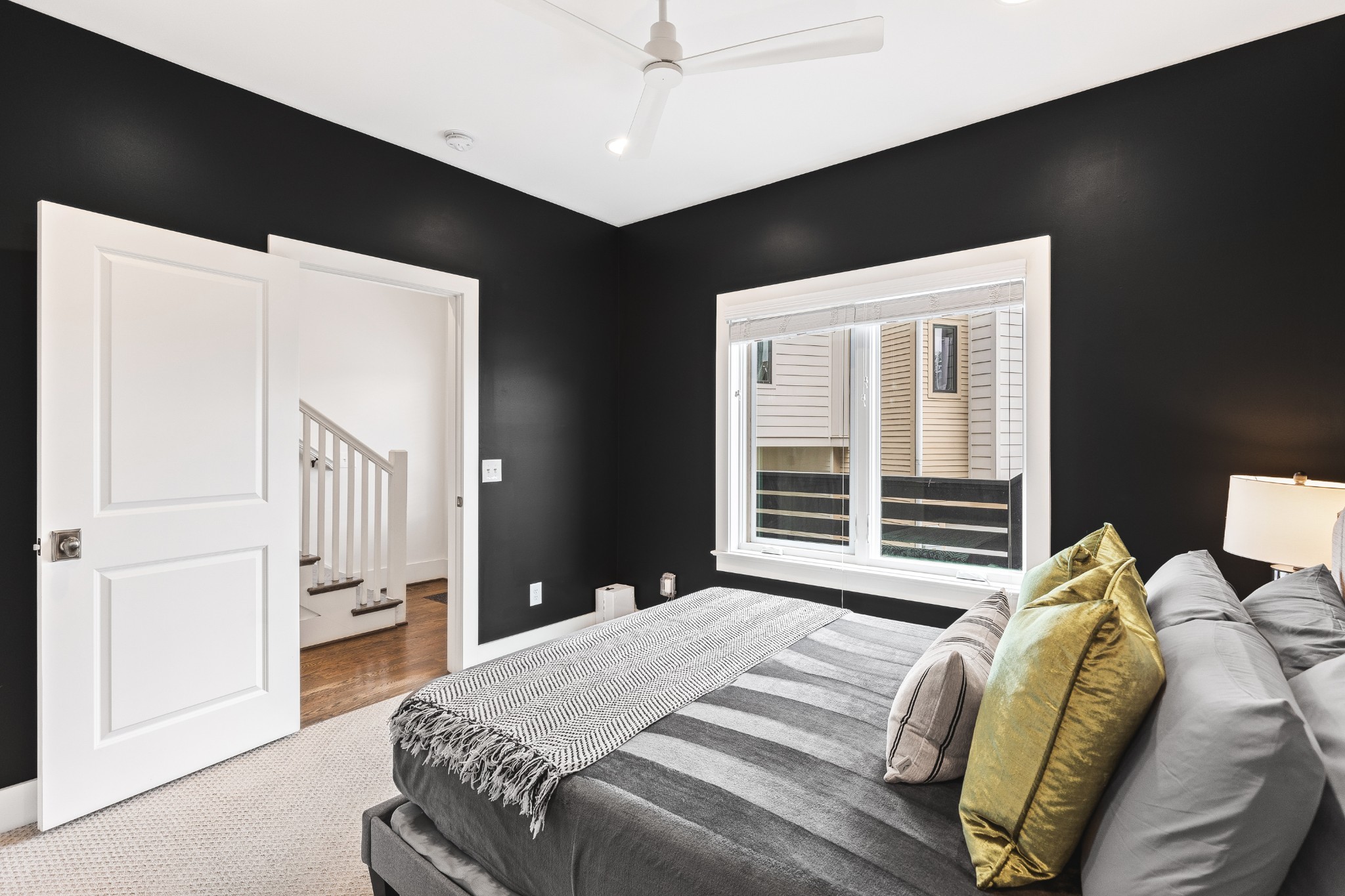 1033 Wedgewood Ave Property Photo 11