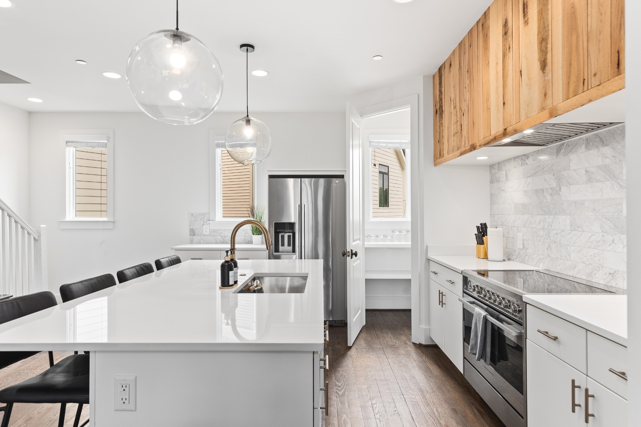 1033 Wedgewood Ave Property Photo 16