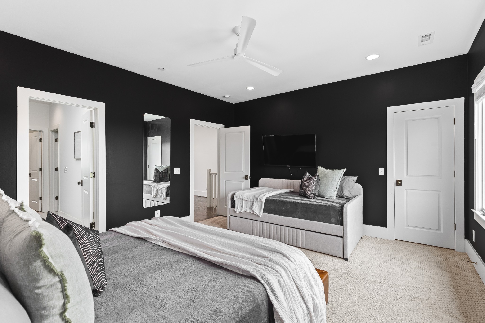 1033 Wedgewood Ave Property Photo 34