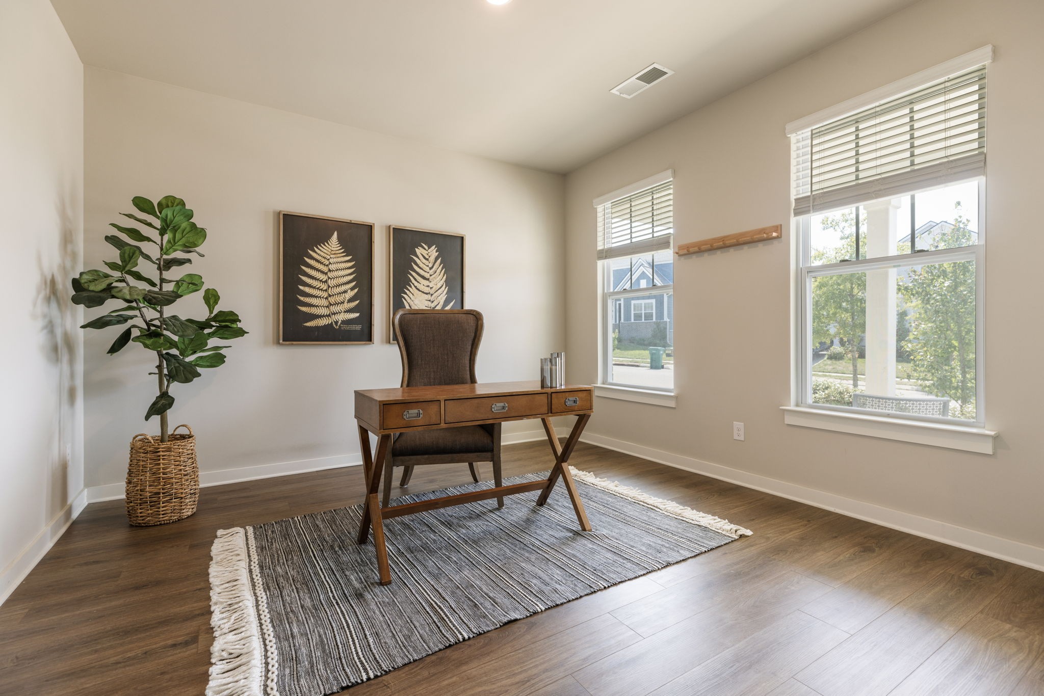 1006 Ewell Farm Cir Property Photo 6