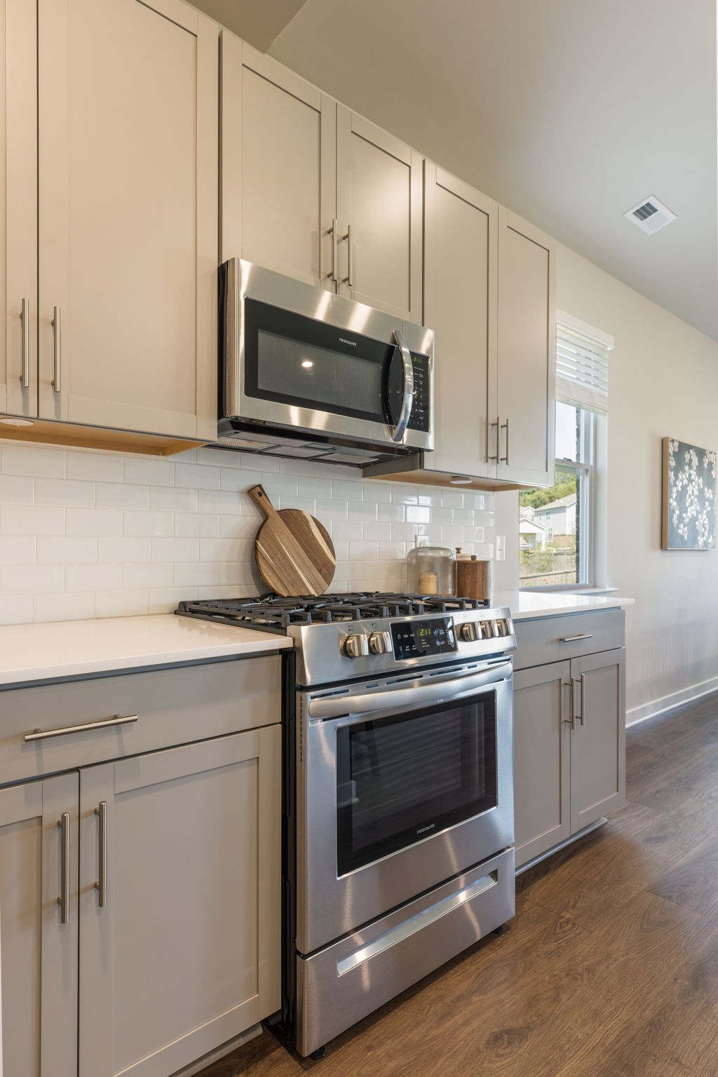 1006 Ewell Farm Cir Property Photo 13