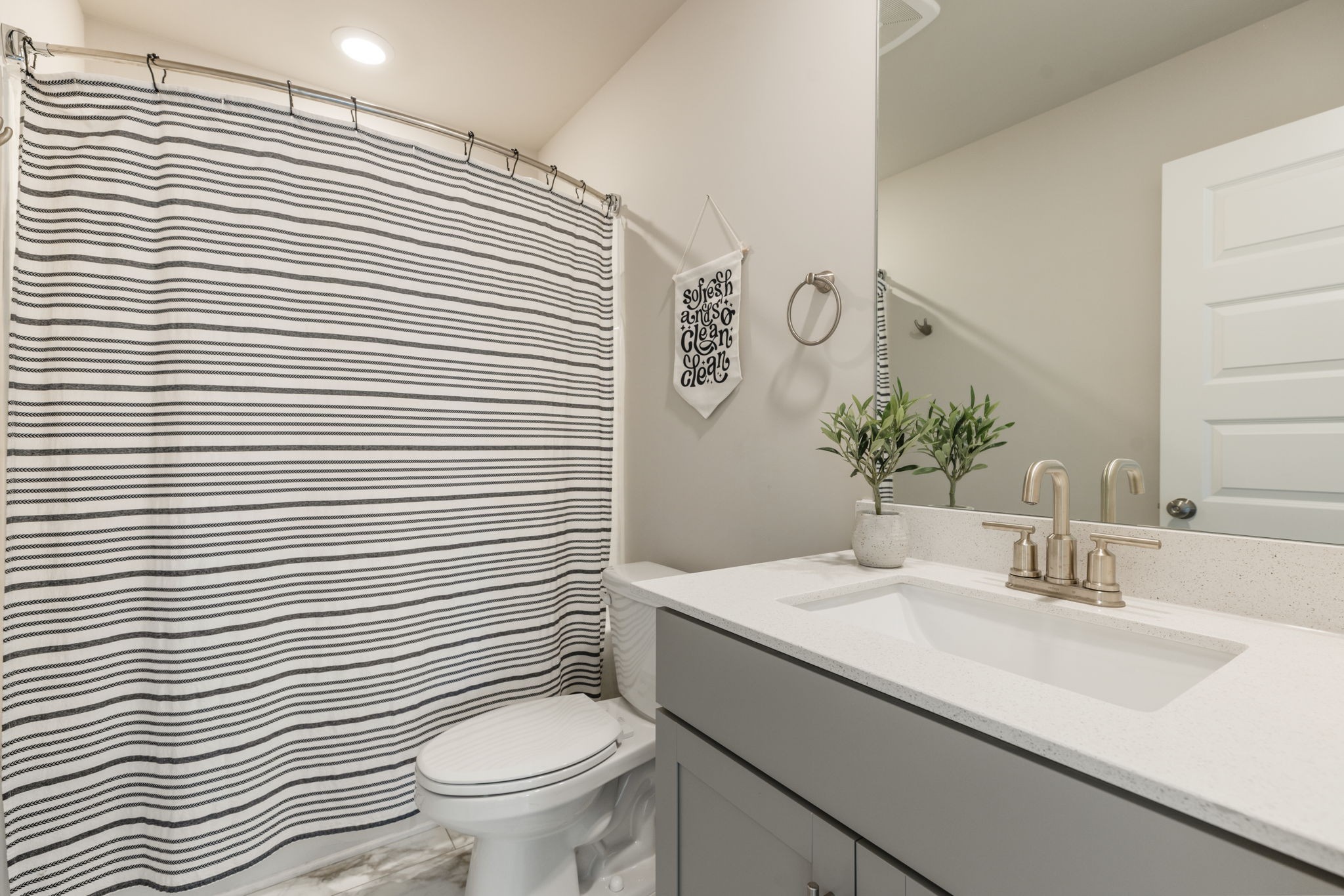 1006 Ewell Farm Cir Property Photo 33