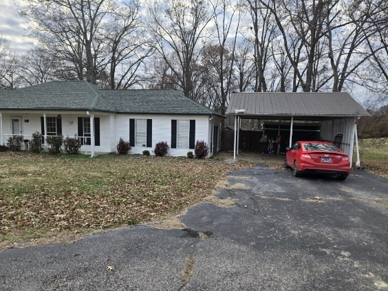 7713 Mount Carmel Road Property Photo 1