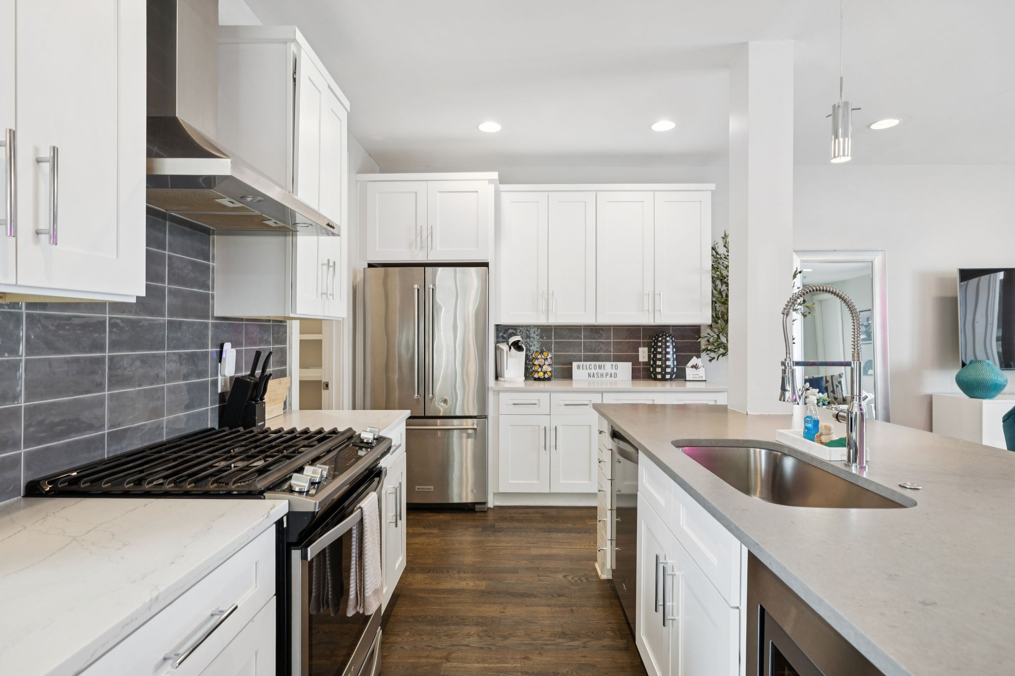 1011b 12th Ave, N Property Photo 9