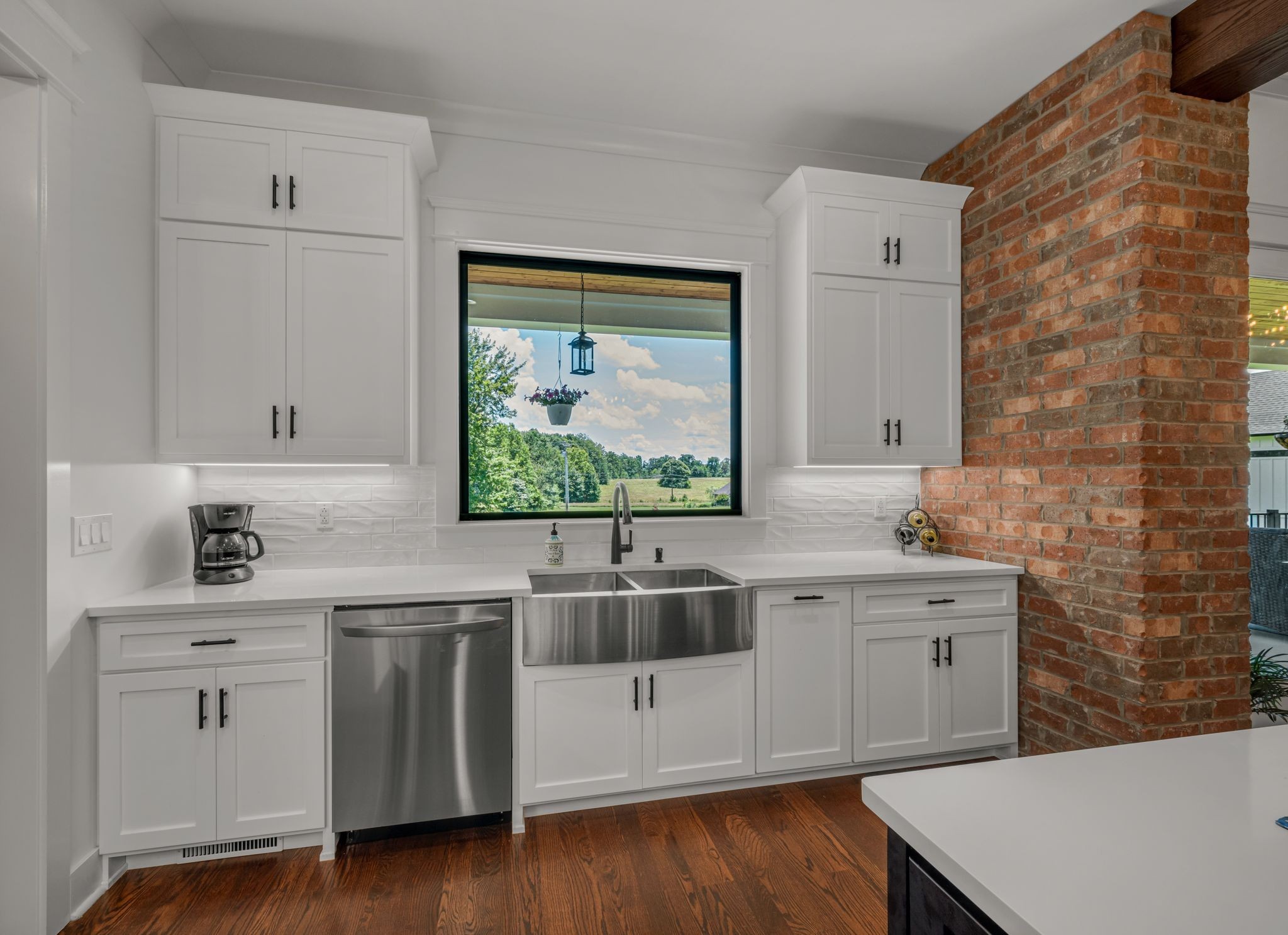 445 Old Pond Ln Property Photo 24