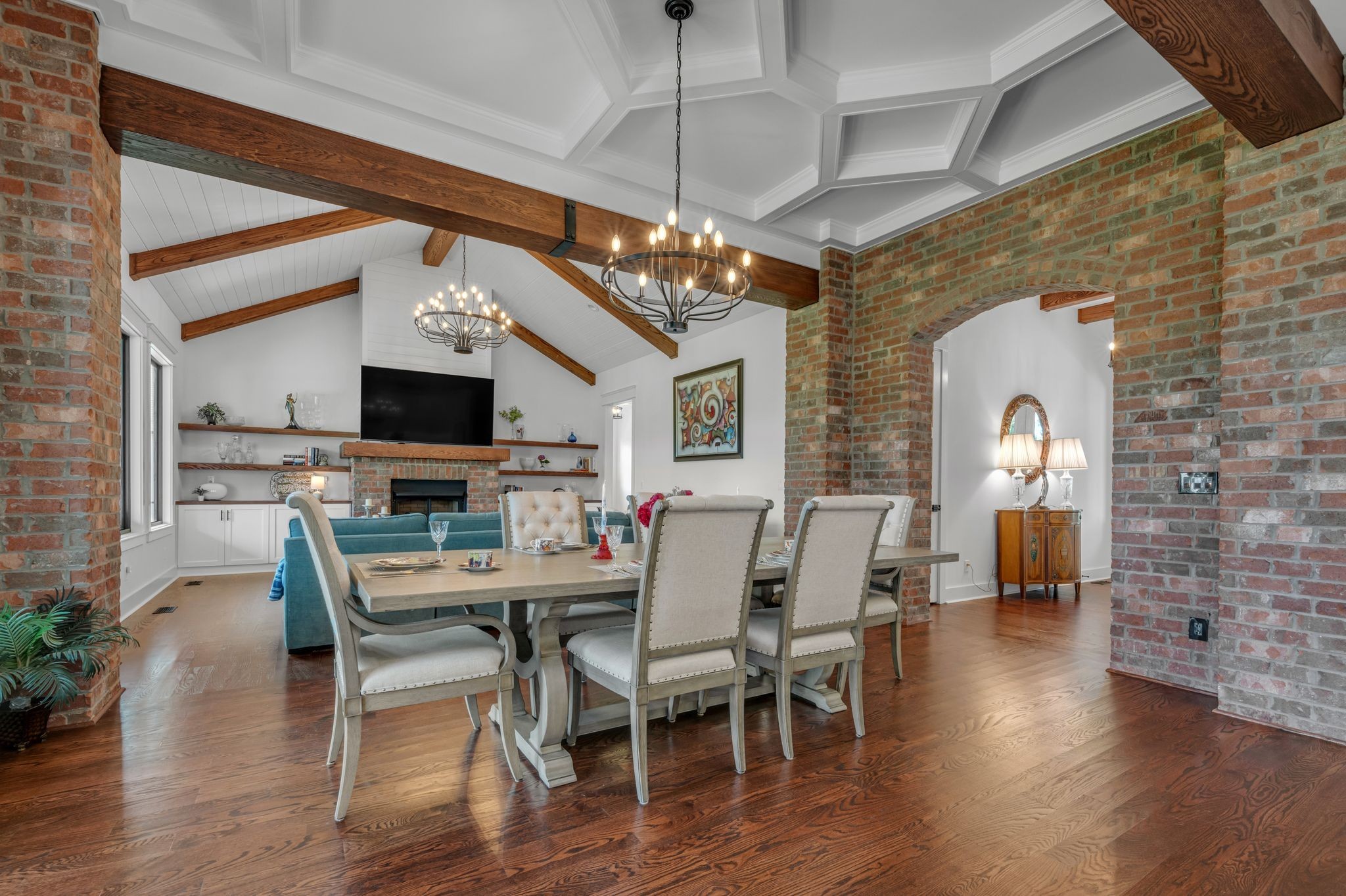 445 Old Pond Ln Property Photo 30