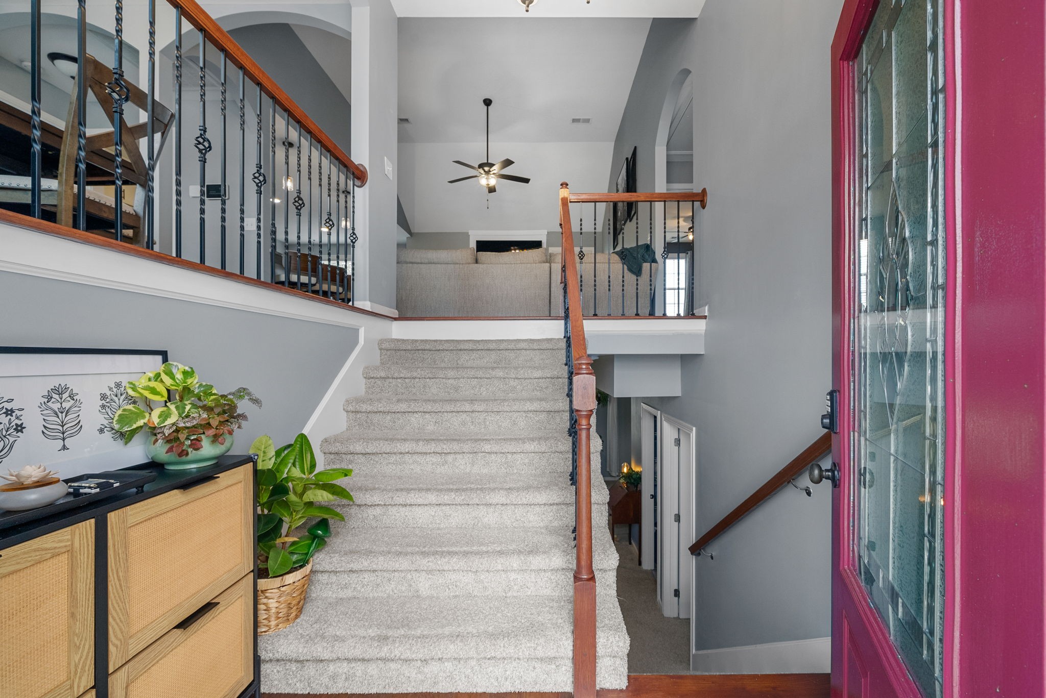 1563 Variance Dr Property Photo 4