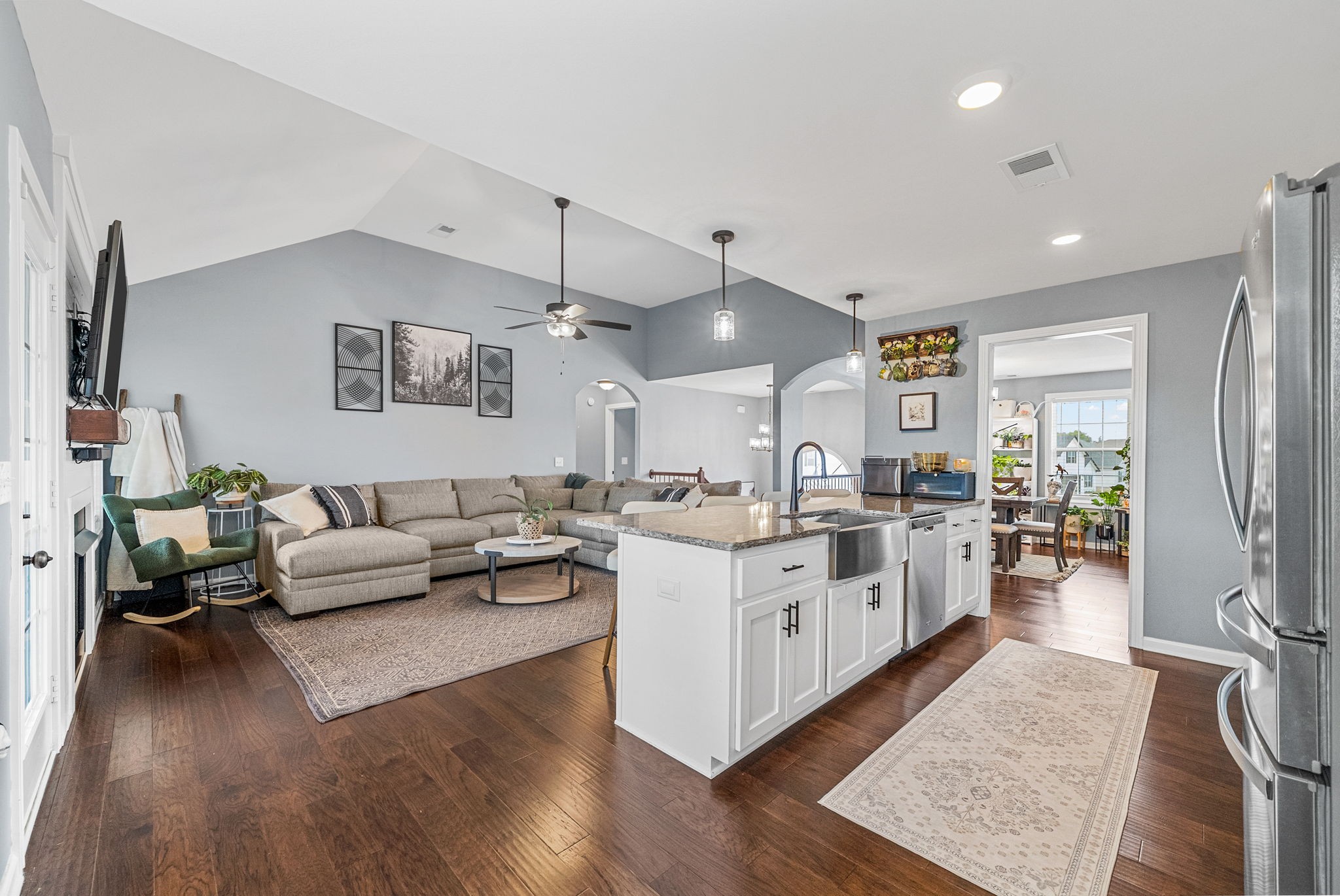 1563 Variance Dr Property Photo 10