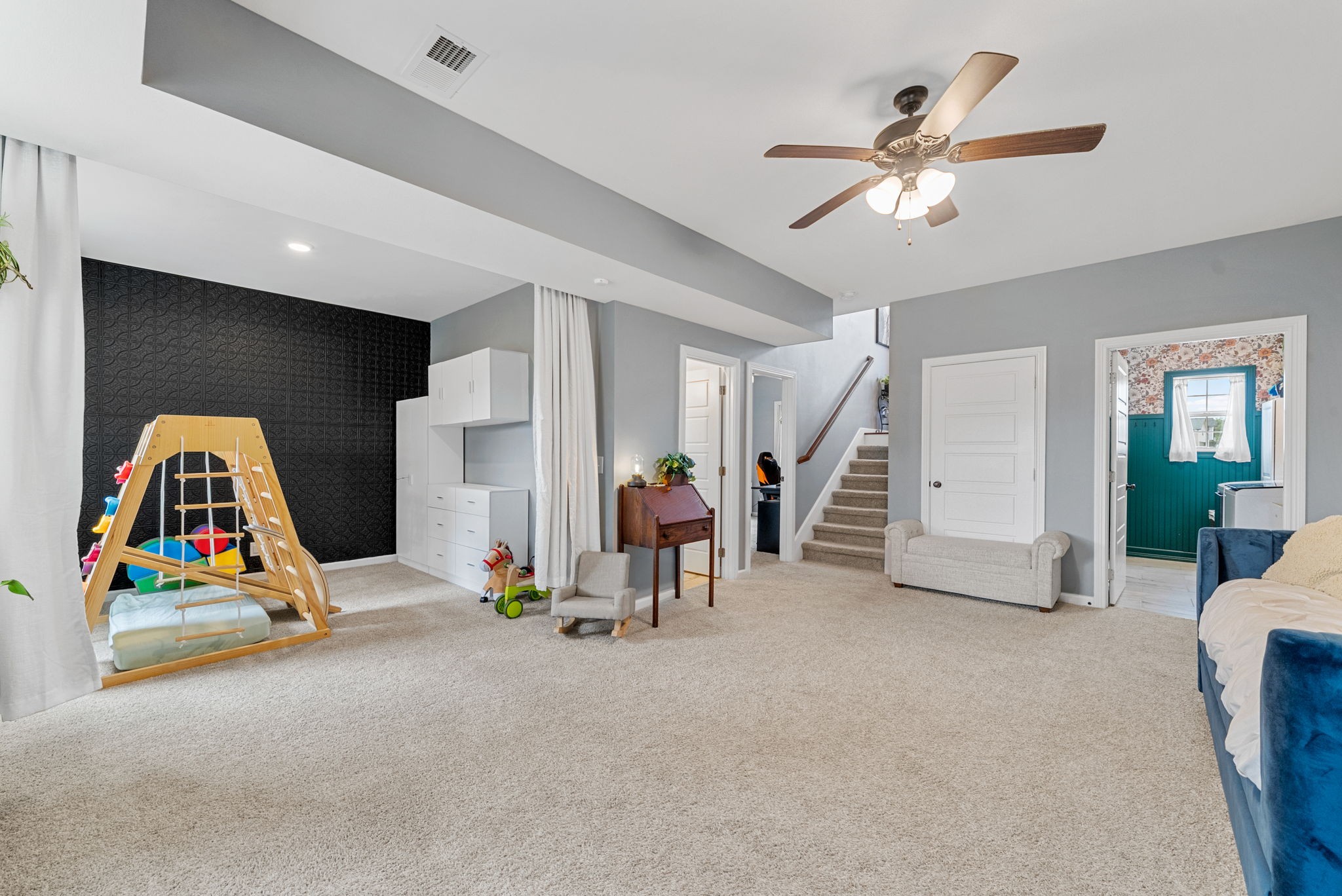 1563 Variance Dr Property Photo 28