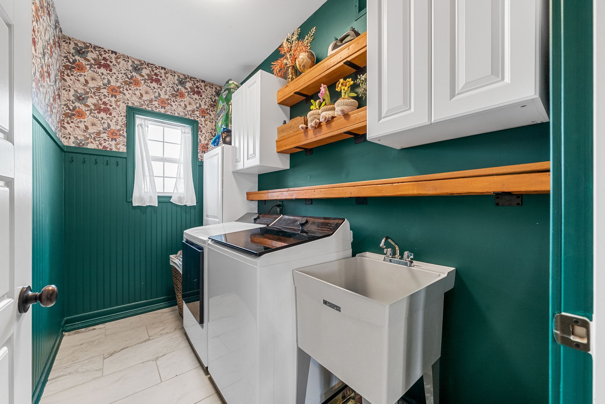 1563 Variance Dr Property Photo 30