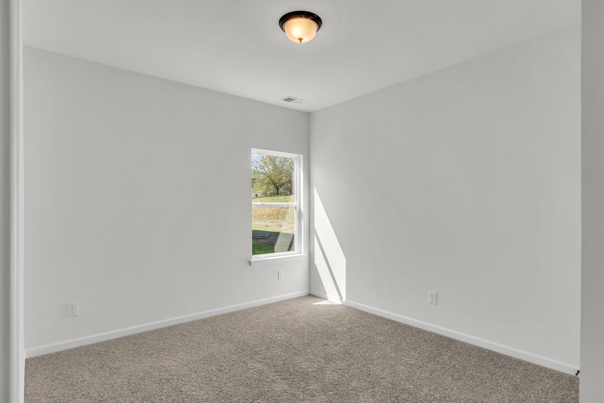 553 Nightengale Ridge Dr Property Photo 23