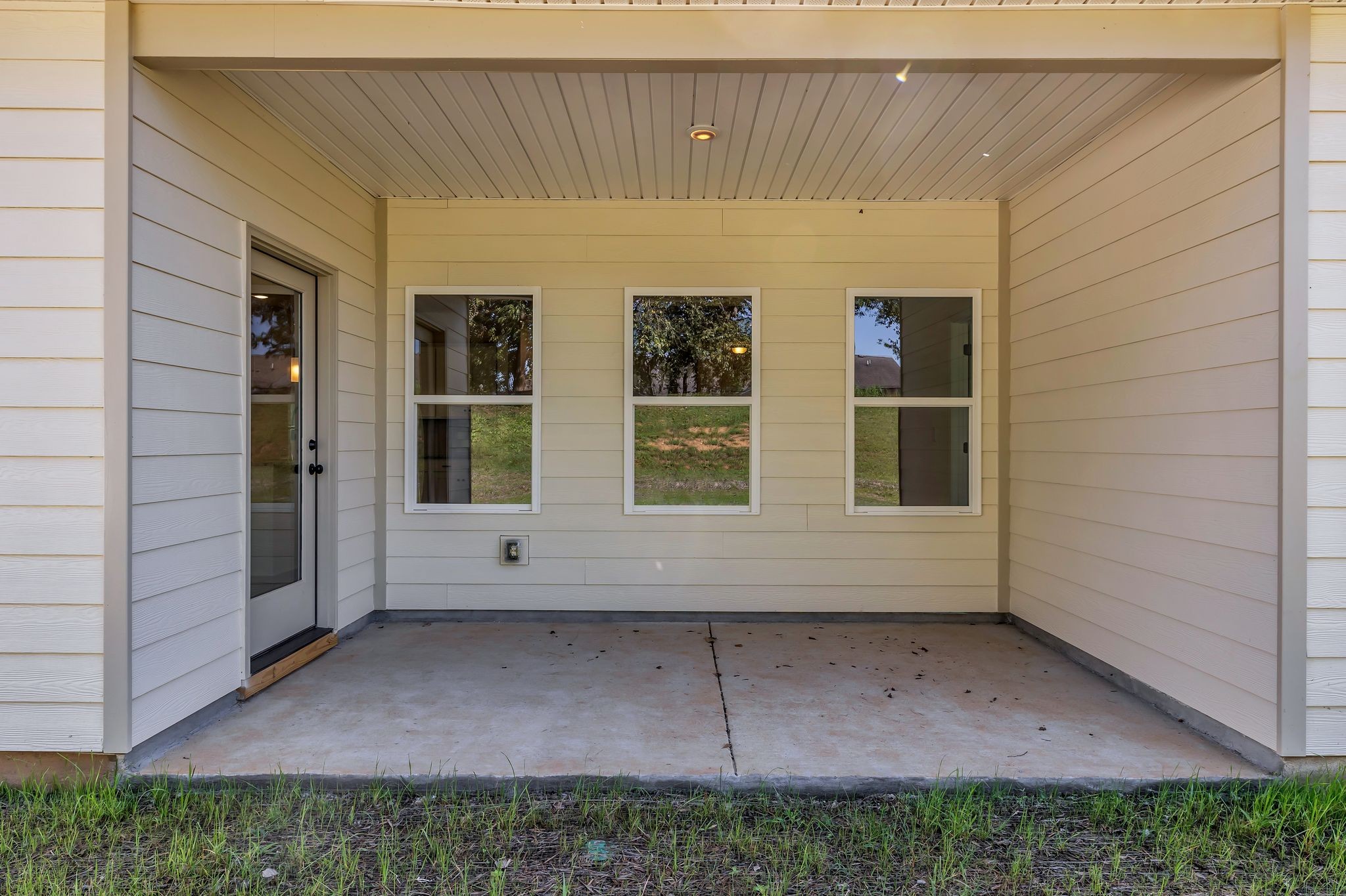 553 Nightengale Ridge Dr Property Photo 28