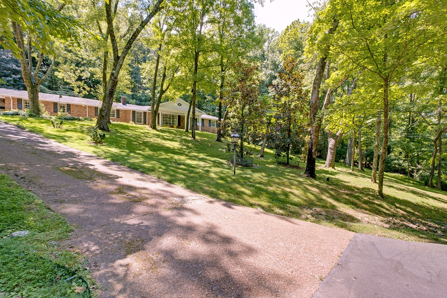 1155 Crater Hill Dr Property Photo 2