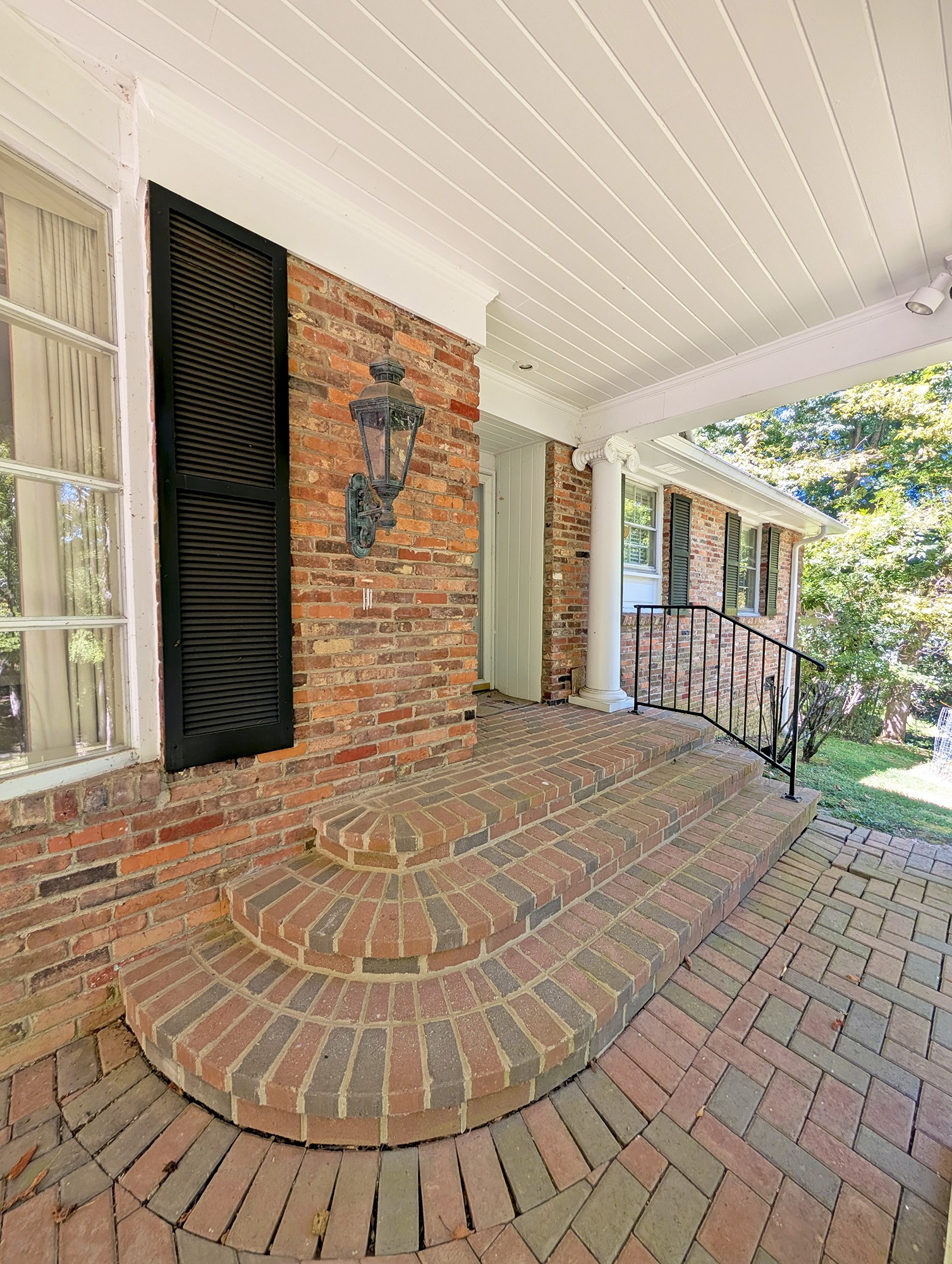 1155 Crater Hill Dr Property Photo 9