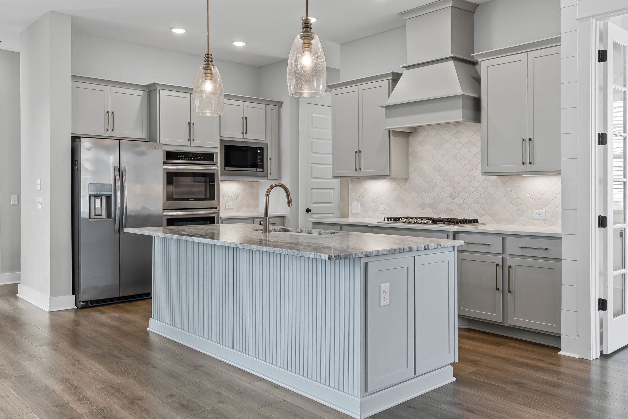 2195 Broadway St Property Photo 6