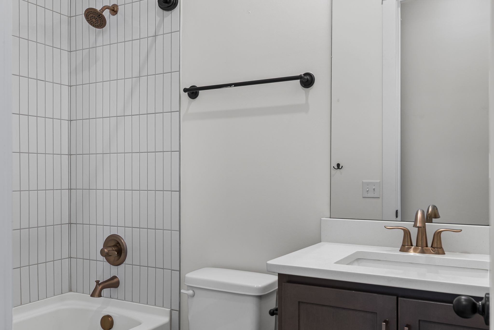 2195 Broadway St Property Photo 23